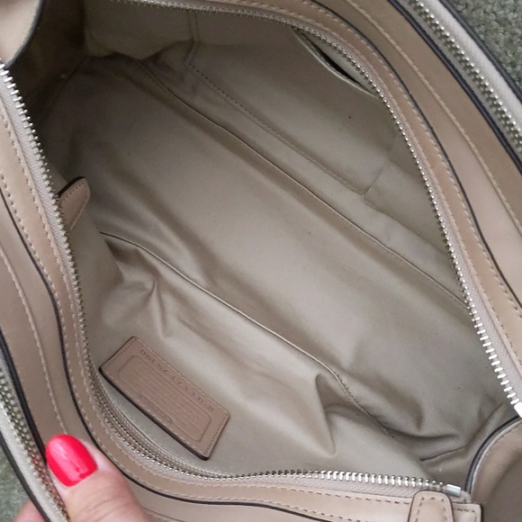 Coach Legacy Pinnacle Harper satchel tan - Picture 11 of 16